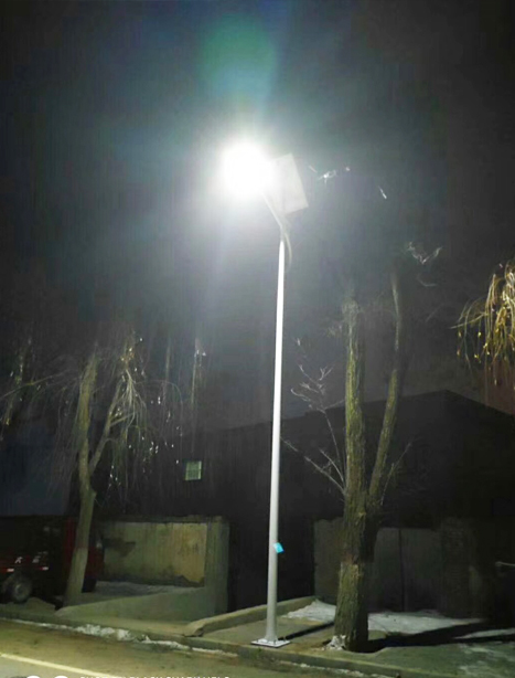 积石山县札达太阳能路灯项目