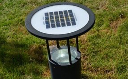 别墅庭院氛围营造：札达草坪灯选型与布光技巧